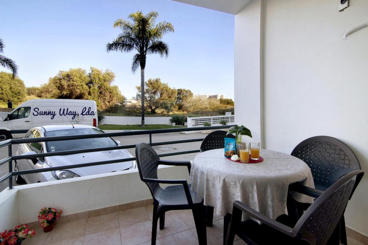 Apartamento Manelito House By Sunyway Albufeira Exteriör bild